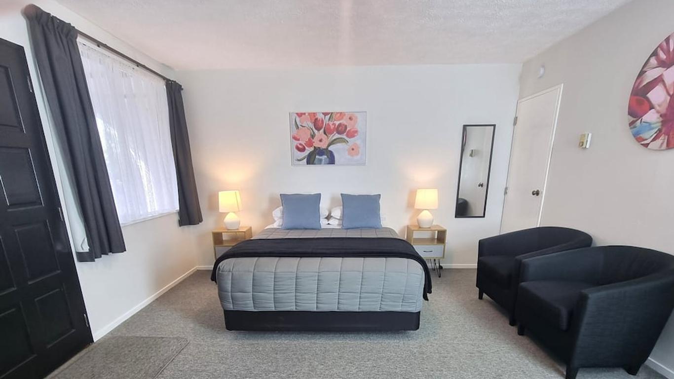 Hacienda Motel