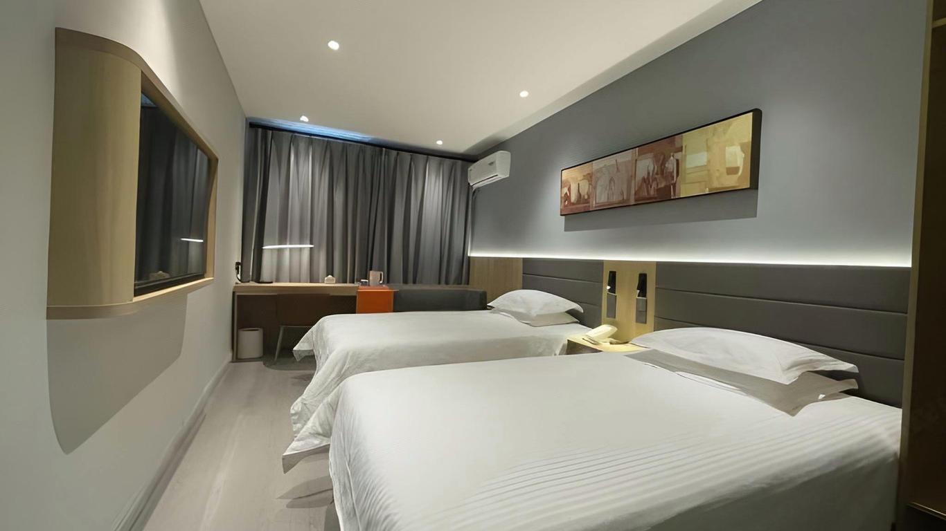 Jinjiang Inn Shanghai Fengxian Baolong Huancheng East Road Metro Station