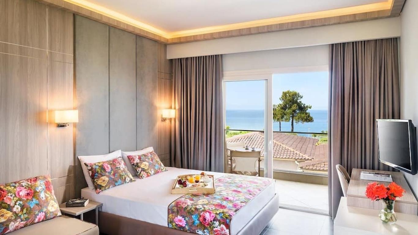 Alexandra Beach Spa Resort