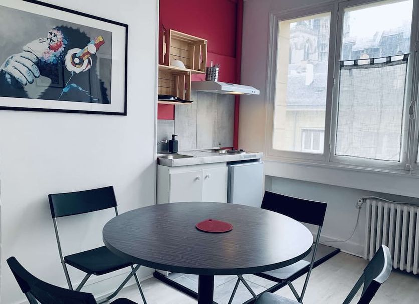 Ruokailuhuone Valokuva