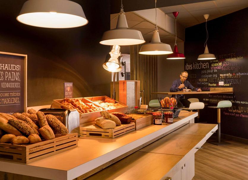 Ruokailuhuone Valokuva