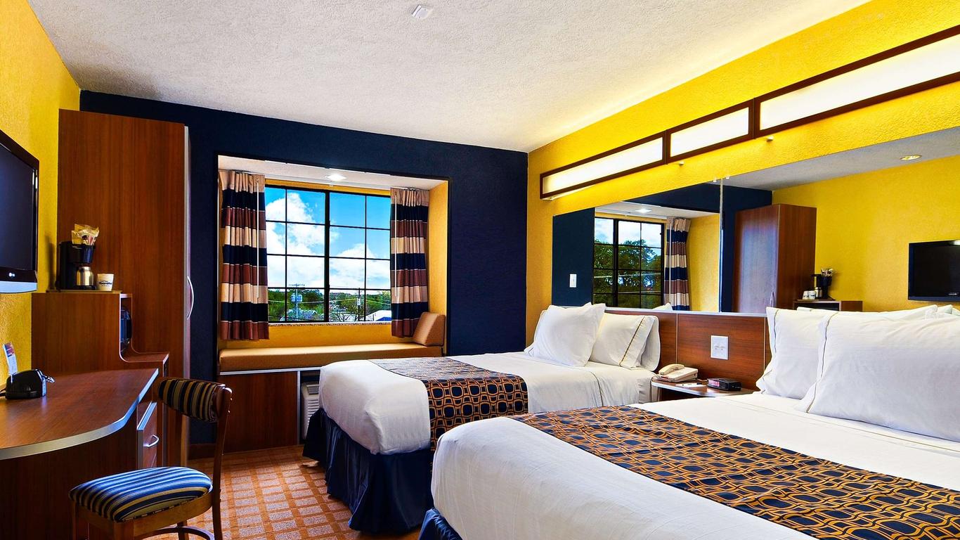 Microtel Inn & Suites by Wyndham New Braunfels