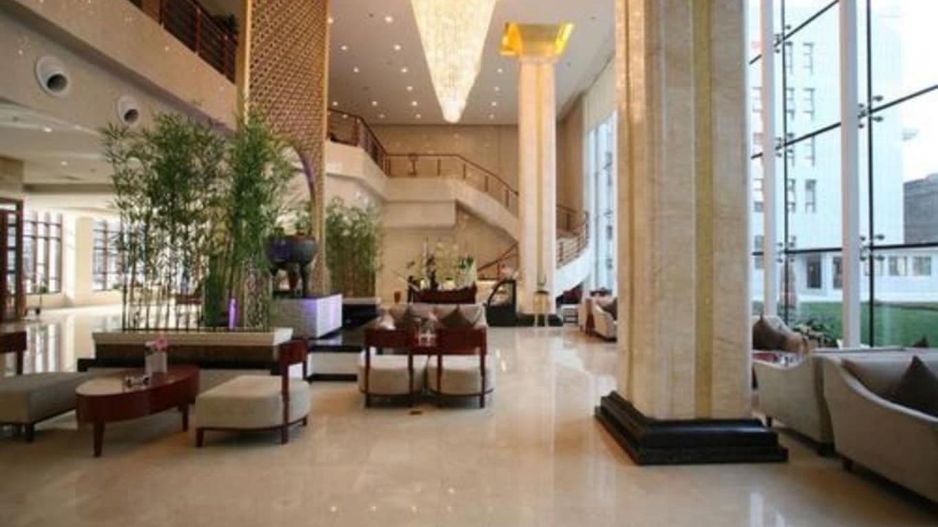 Huashan Mountain International Hotel