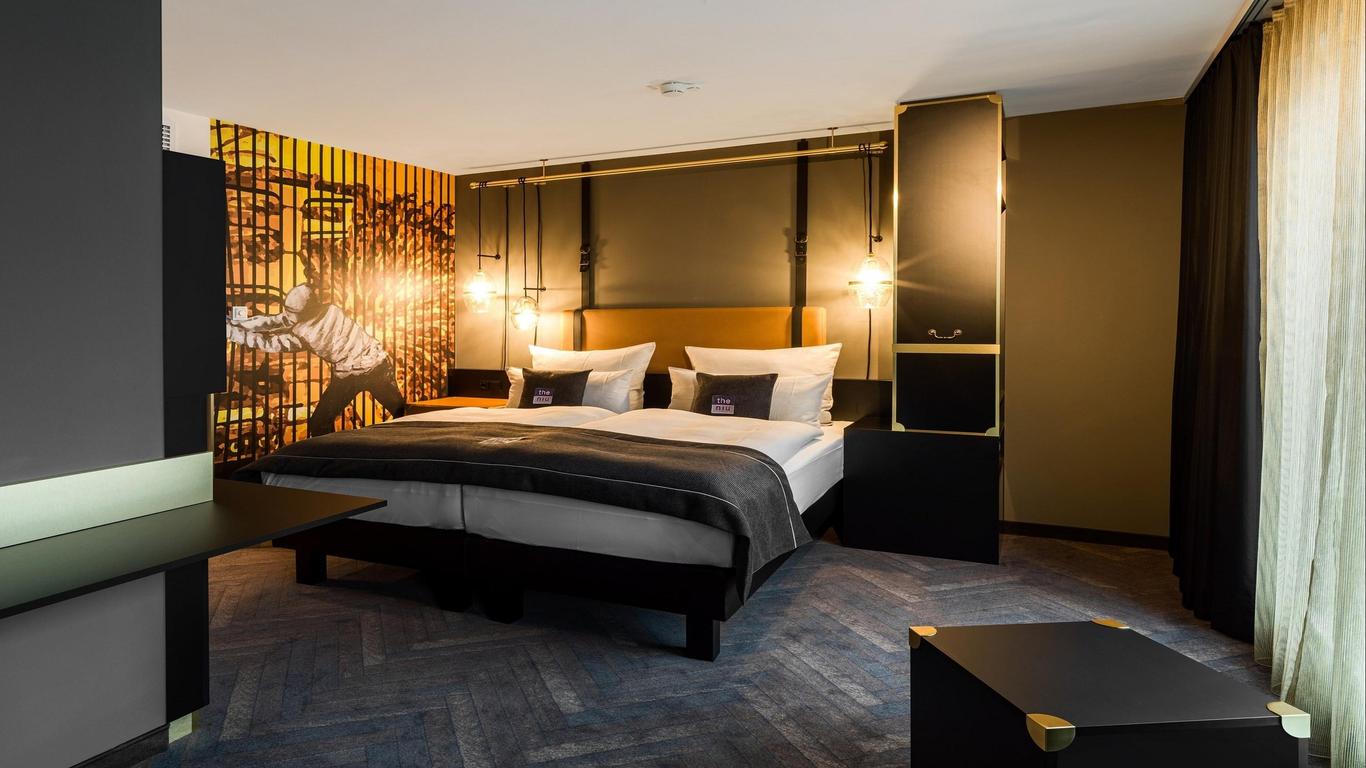 Holiday Inn - the niu, Cobbles Essen