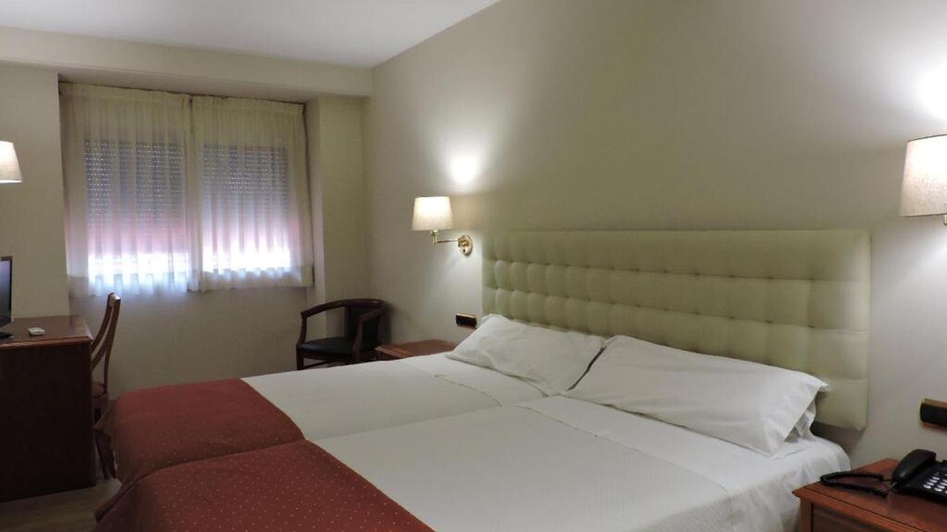 Hotel El Nogal