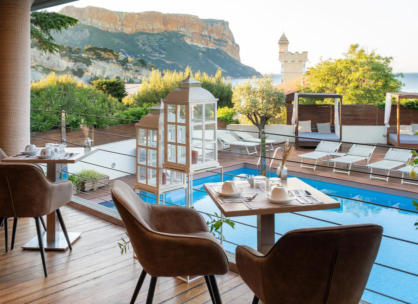 Ruokailuhuone Valokuva