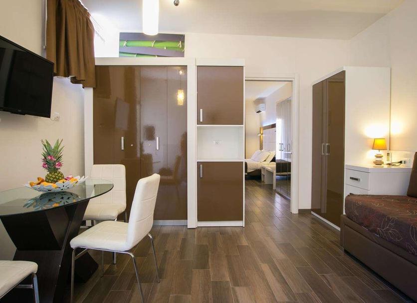 Ruokailuhuone Valokuva