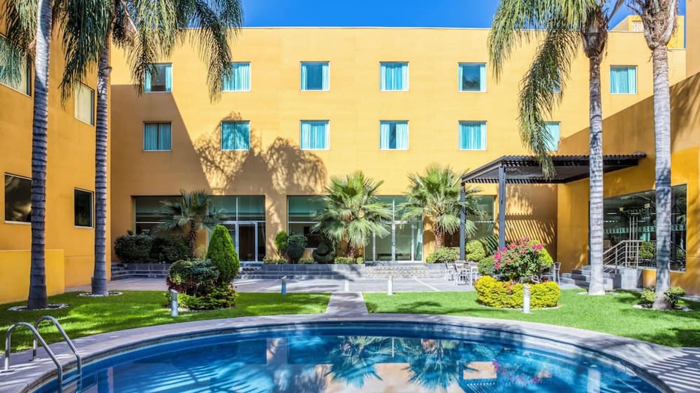 Fiesta Inn Express San Luis Potosí Oriente