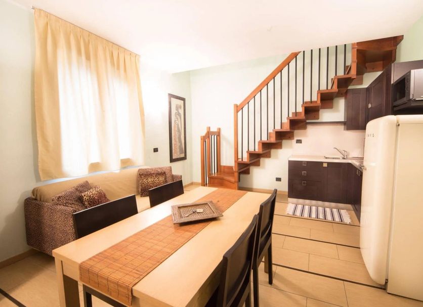 Ruokailuhuone Valokuva