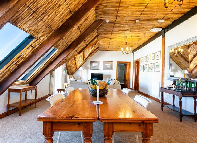 Ruokailuhuone Valokuva