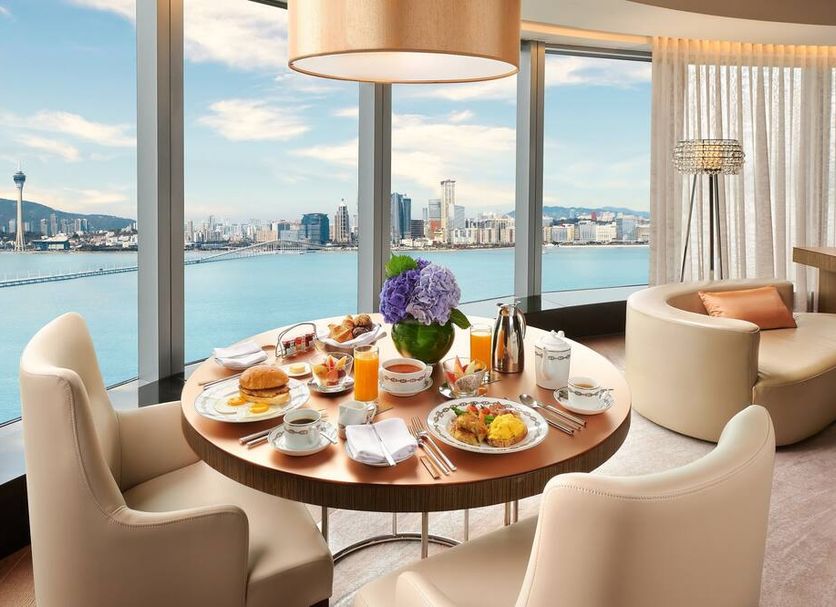 Ruokailuhuone Valokuva