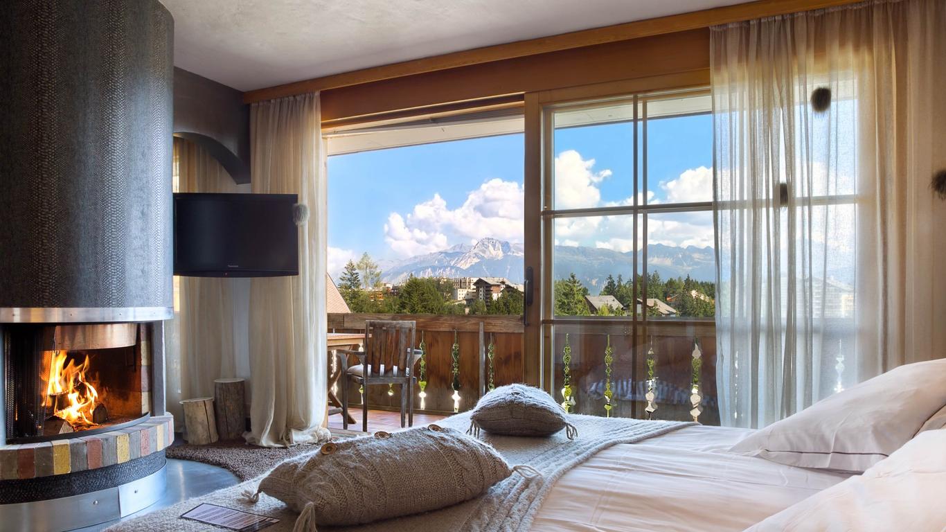 Hostellerie du Pas de L'Ours Relais et Chateaux