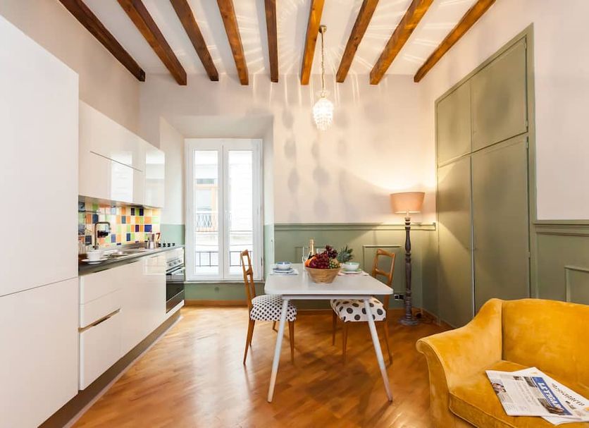 Ruokailuhuone Valokuva