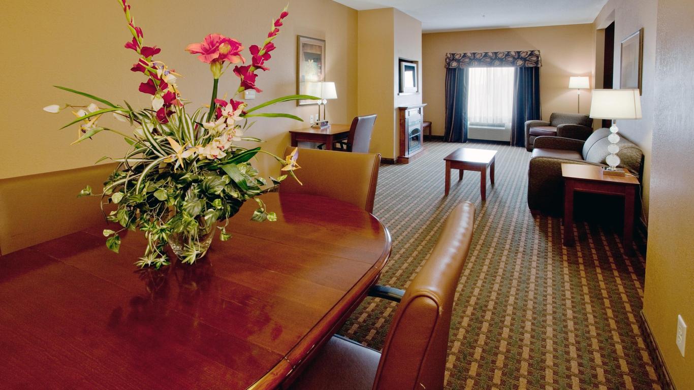 Holiday Inn Express Hotel & Suites Suffolk, An IHG Hotel