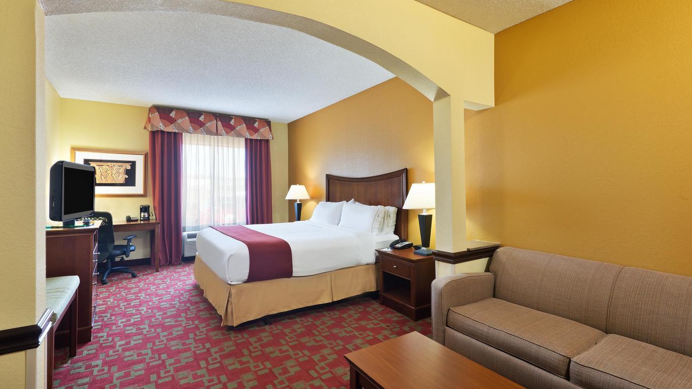 Holiday Inn Express & Suites Little Rock-West, An IHG Hotel