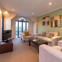 Frome Apartments
