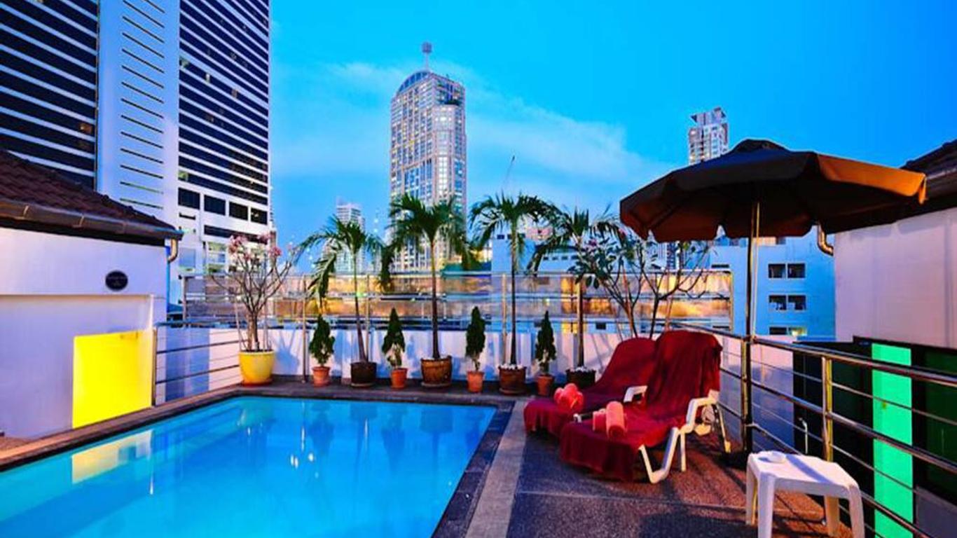 Admiral Suites Bangkok