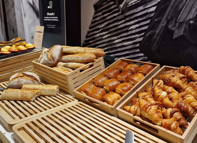 Ruokailuhuone Valokuva