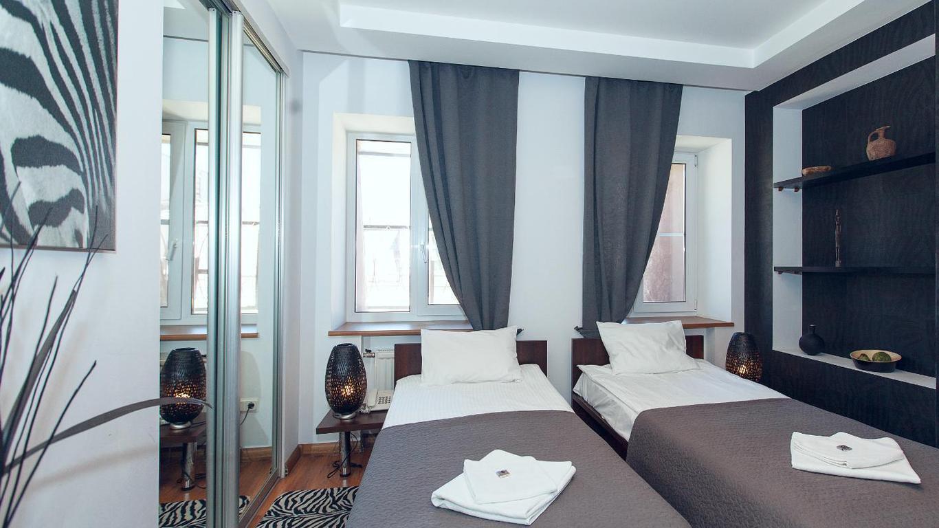Pushkinskaya 10 Hotel