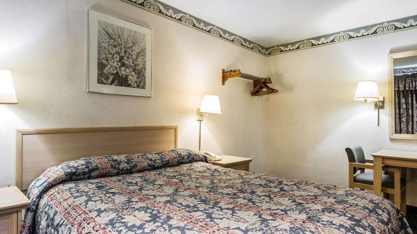 Rodeway Inn Monterey Near Fairgrounds