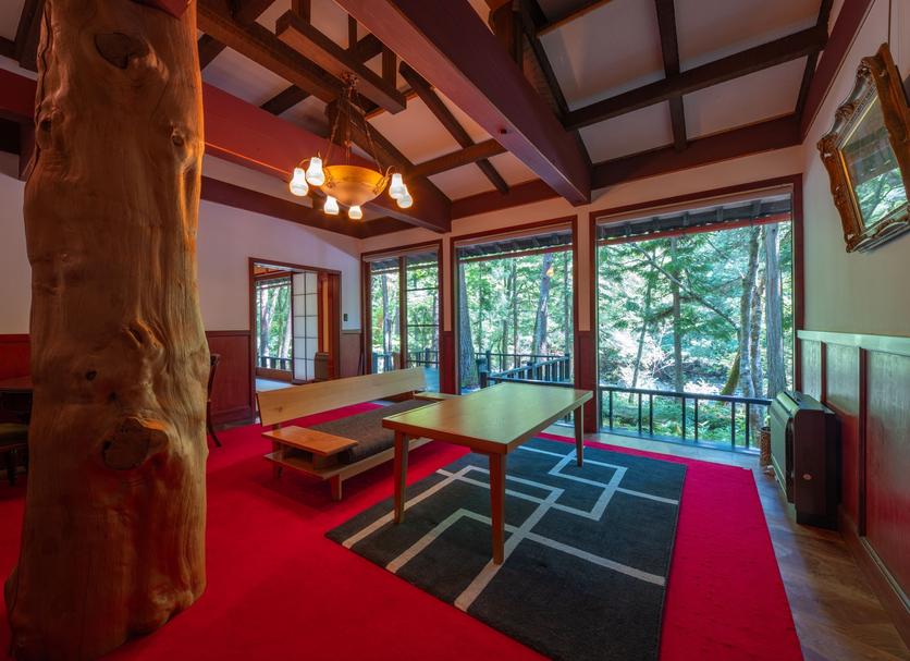 Ruokailuhuone Valokuva