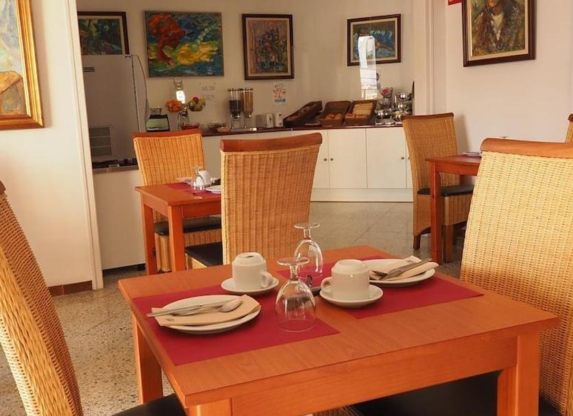 Ruokailuhuone Valokuva