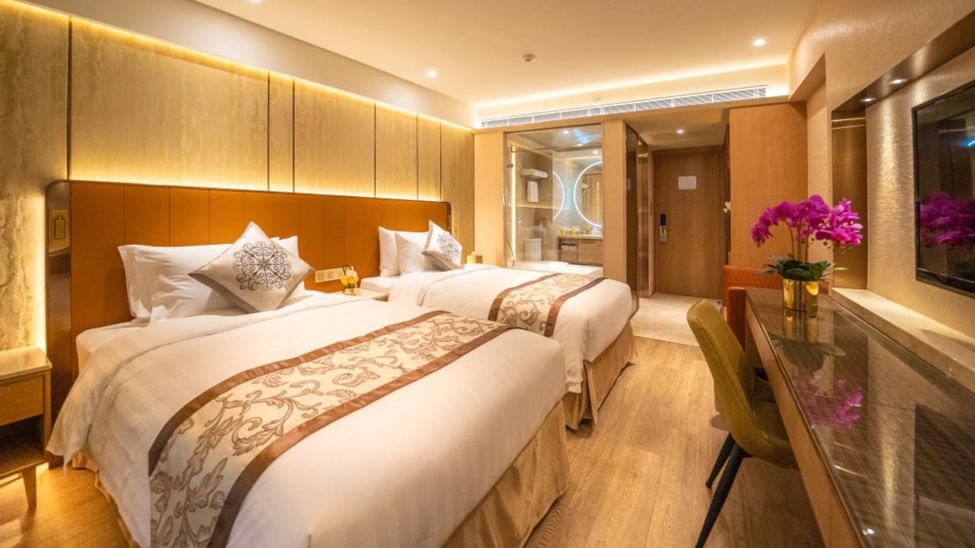 Hotel Golden Dragon