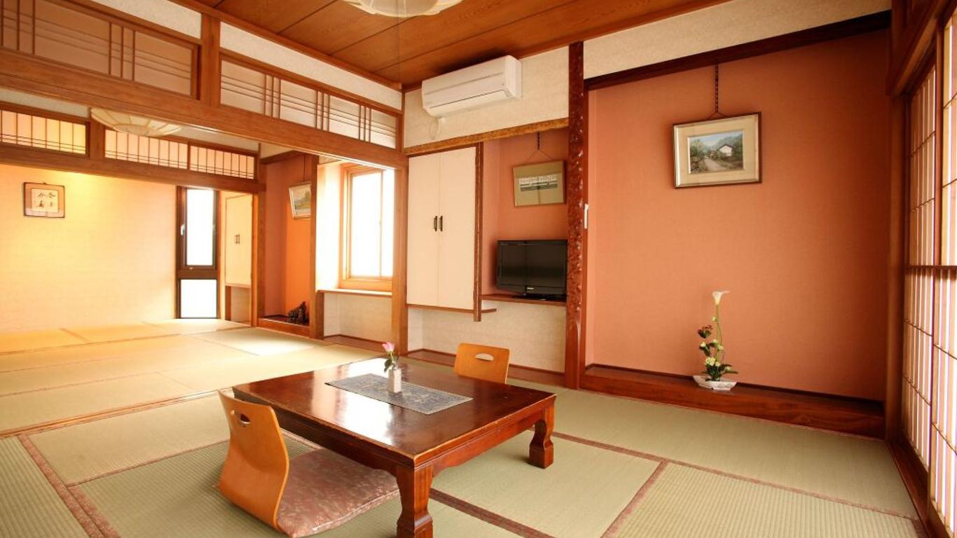 Tsukasaya Ryokan