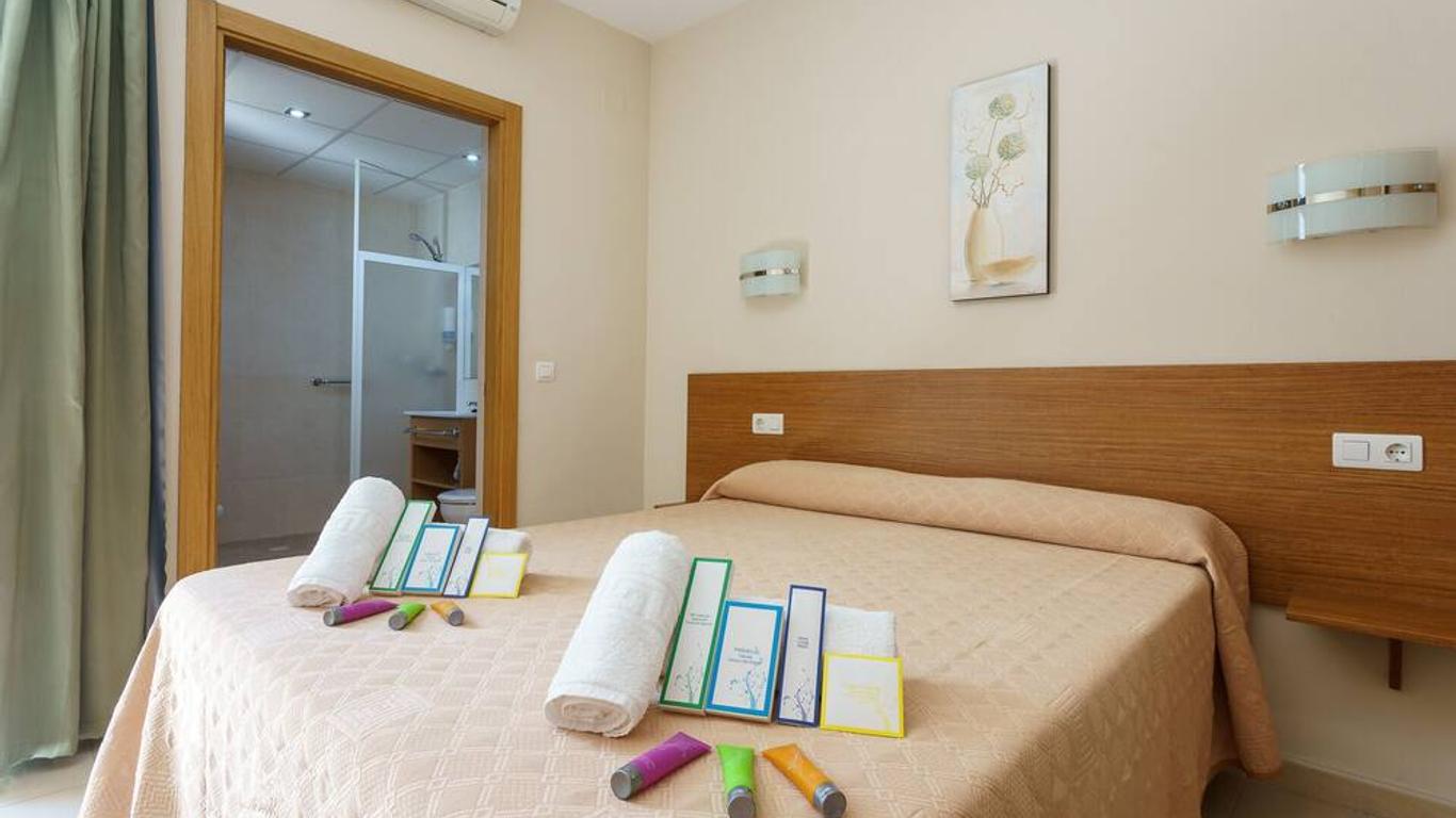 Hostal Costabella powered by Faro Homes