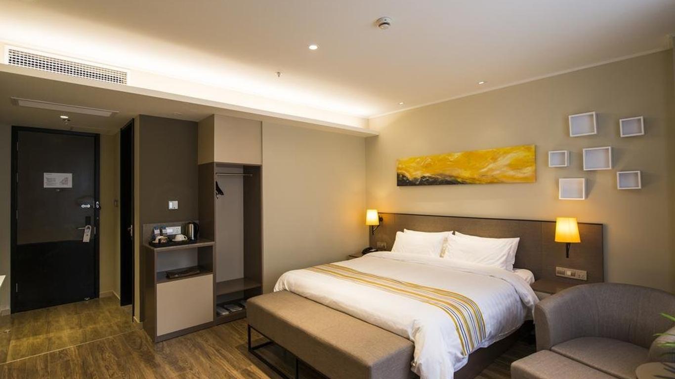 Home Inn Plus Shanghai Chifeng Road Metro Station