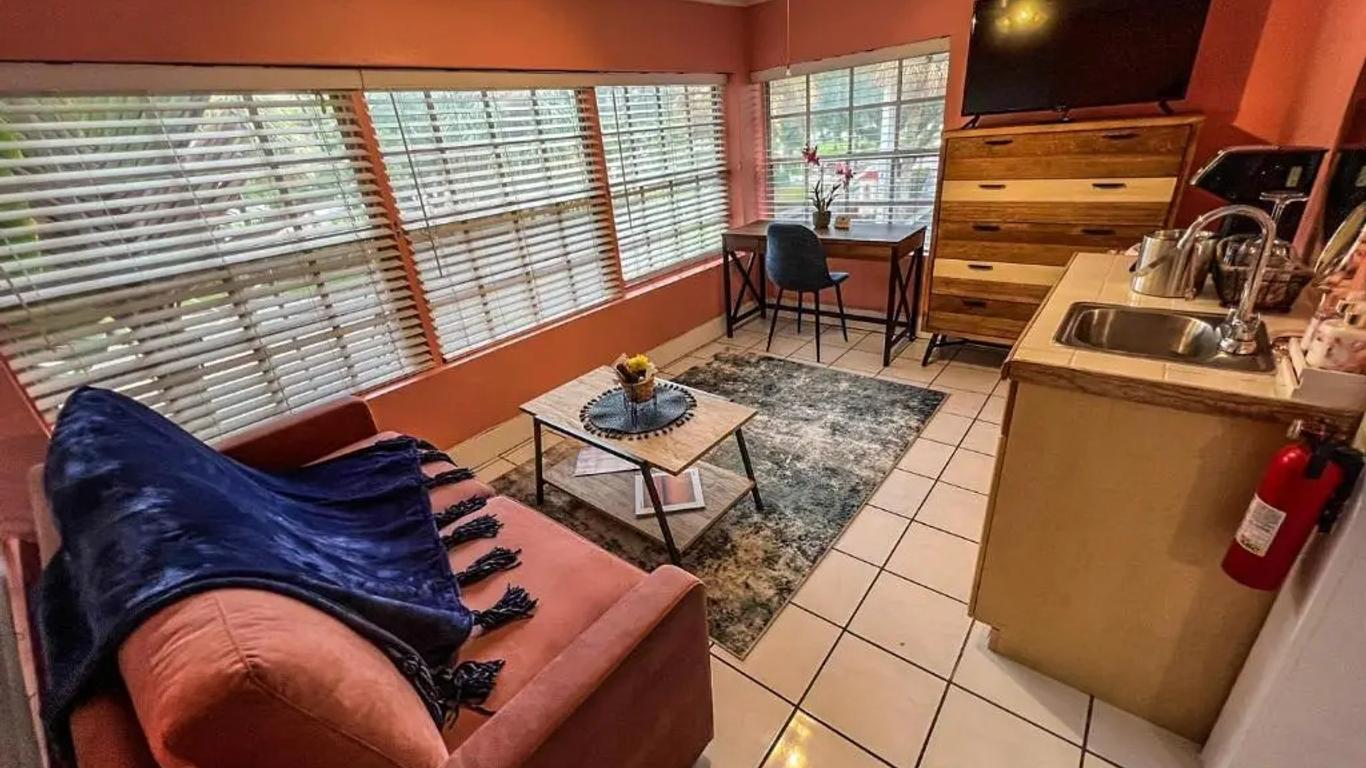 Beach Drive Inn Bed & Breakfast