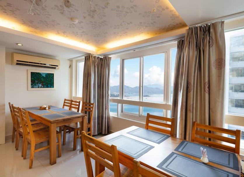 Ruokailuhuone Valokuva