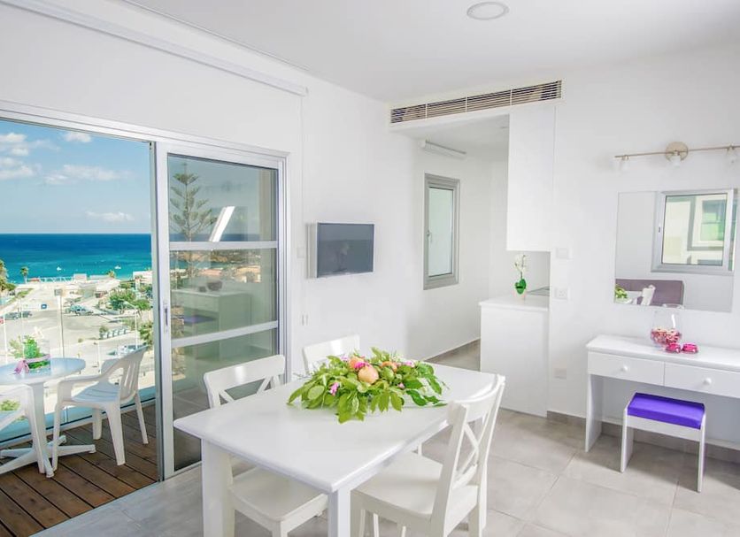 Ruokailuhuone Valokuva