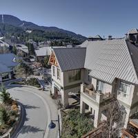 Relaxing deluxe studio with gym - walk to the lifts