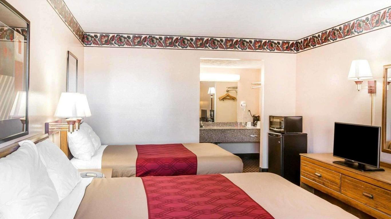 Econo Lodge Mc Donough