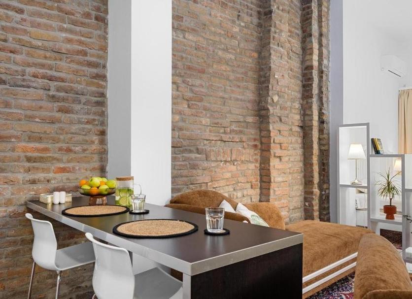 Ruokailuhuone Valokuva