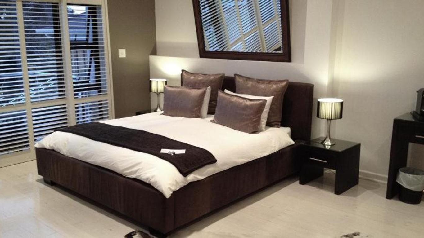 Cambalala Guest House