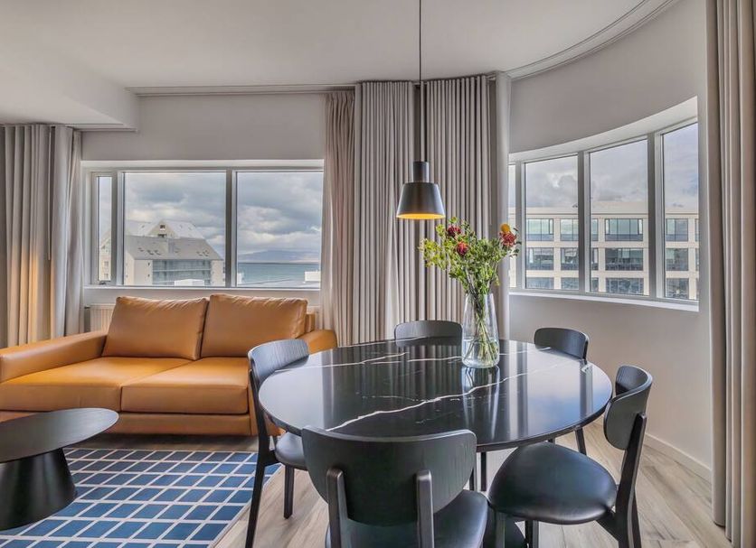 Ruokailuhuone Valokuva