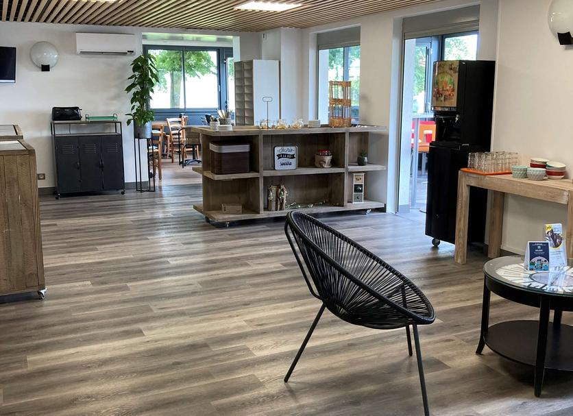 Ruokailuhuone Valokuva