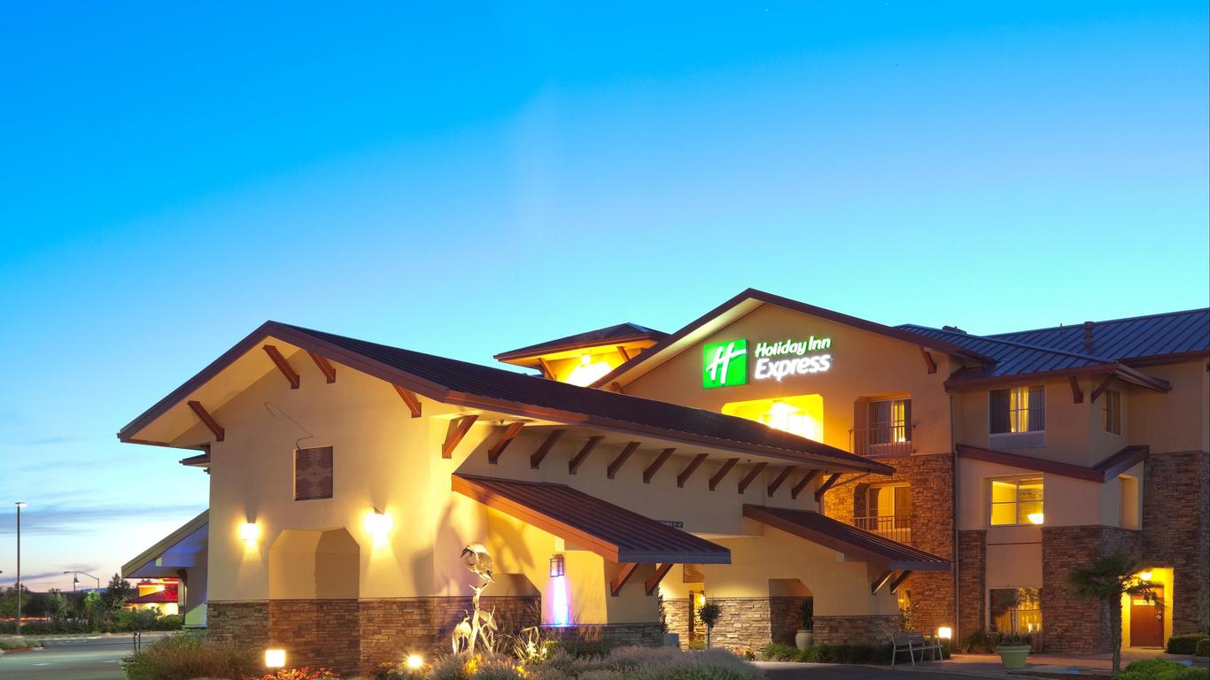 Holiday Inn Express And Suites Turlock, An IHG Hotel