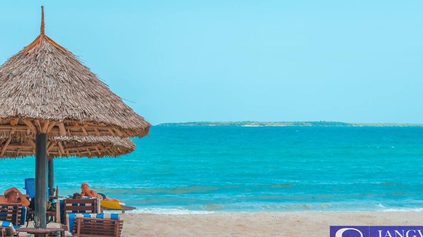 Best Western Jangwani Sea Breeze Hotel