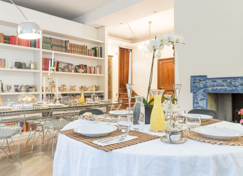 Ruokailuhuone Valokuva