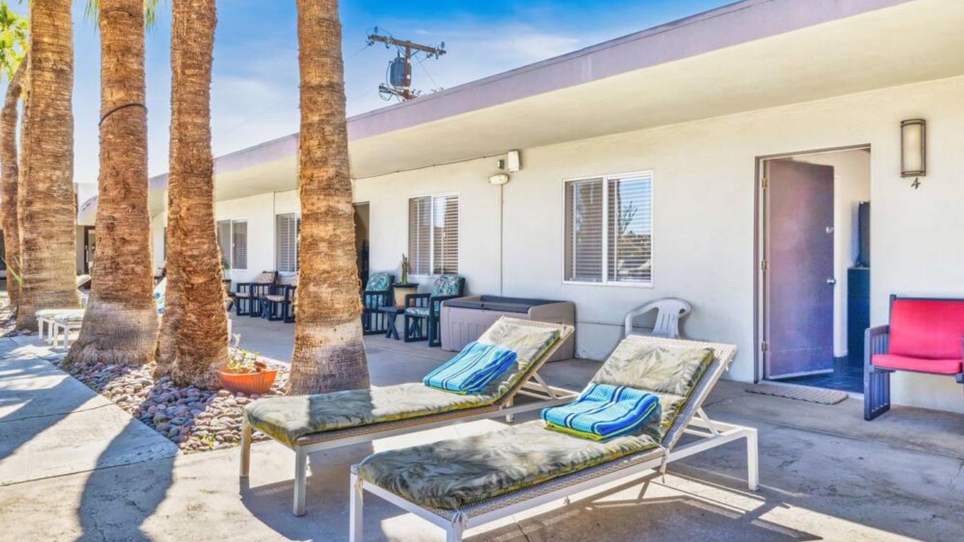 Lido Palms Resort & Spa