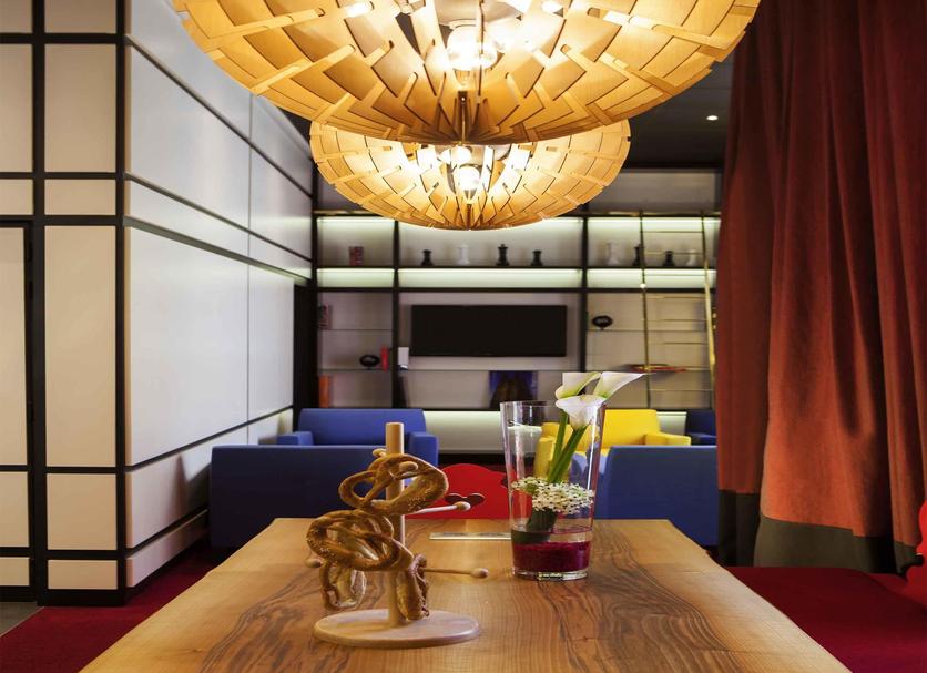 Ruokailuhuone Valokuva