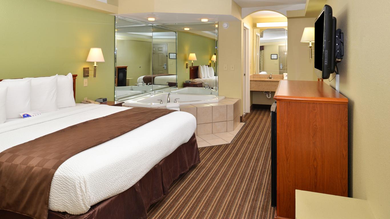 Americas Best Value Inn and Suites Little Rock