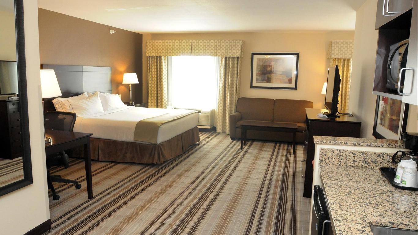Holiday Inn Express & Suites Cambridge