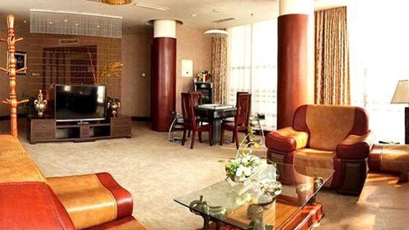 Elegance Hotel