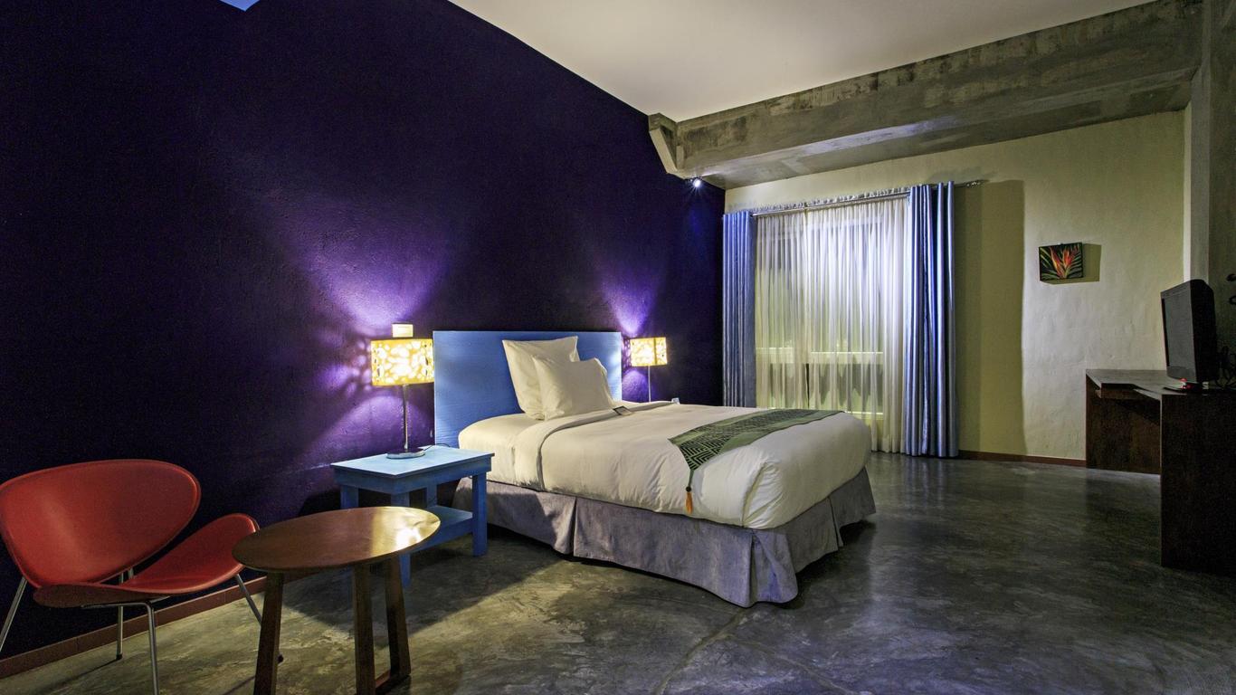 The Henry Hotel Cebu - Multi-Use Hotel