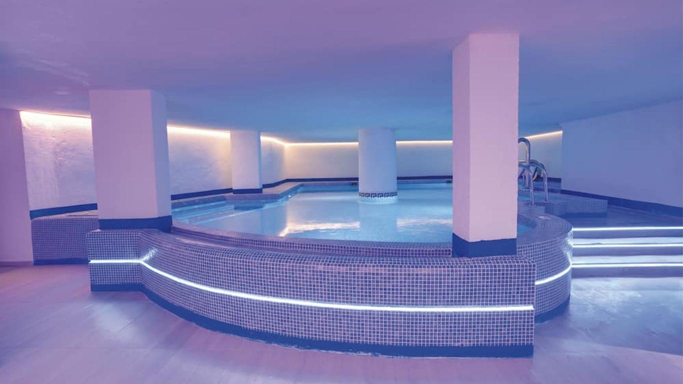 R2 Bahia Cala Ratjada - Adults Only