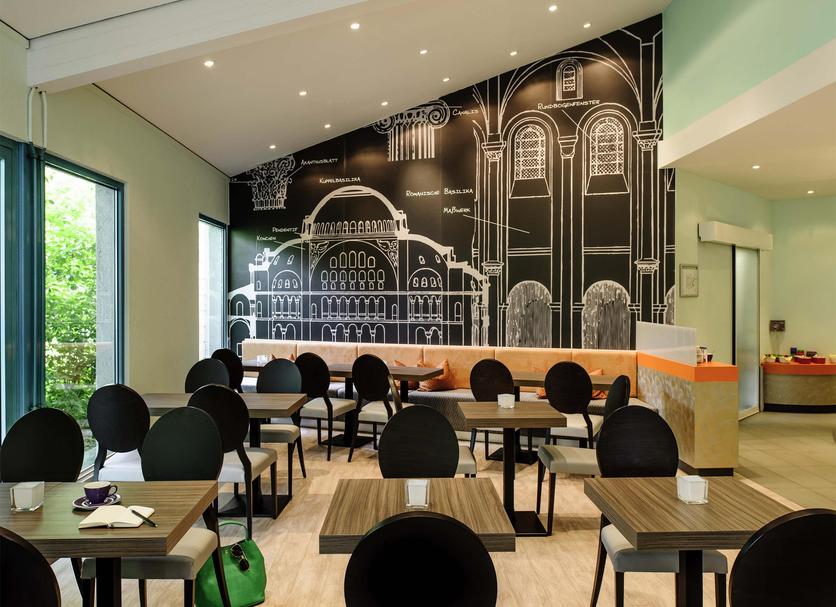 Ruokailuhuone Valokuva